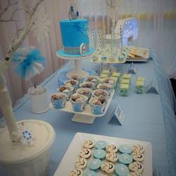 Chelsea's & Chloe's Frozen Parties - Frozen (Disney)