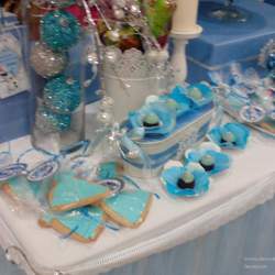 Mesa Dulce para el cumpleaños de Telma  - Mesa dulce con motivos de la película de la FROZEN