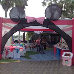 Minnie Mouse Candy Store - Mickey Mouse / Minnie Mouse