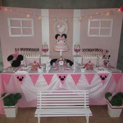 Sweet and pink Minnie Mouse birthday - None