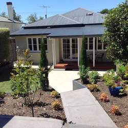 Melbourne Housewarming Party - Vintage Traditional Theme
