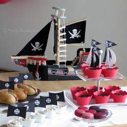 Hugo Pirate Party - Winter Pirate Party