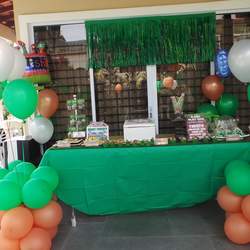 Adam Faris's 9th Birthday Party - Minecraft