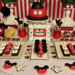 First Party Valentino Mickey Mouse - Mickey Mouse