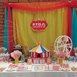 A Circus Party | Baptism & 1° Year - Circus / Carnival