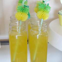 Fiesta de Piña / Pineapple Party - Pineapple