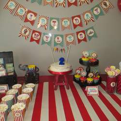 Myles's Circus - Circus/Carnival