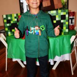 MINECRAFT 10 - None