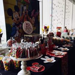 El primer año de Tomy - Mickey Mouse