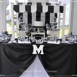 Llegaron los 40!!! - Black and White