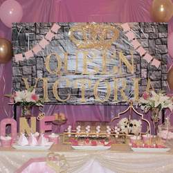 Queen Victoria 1st Birthday - Queen/princess