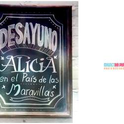 Alice in Wonderland - Morfi, todos a la mesa (TELEFE) TV Show - Alice in Wonderland