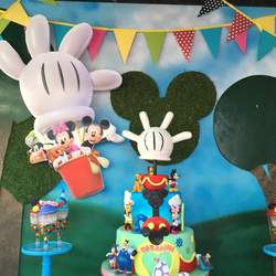 Up up and away club house - Mickey Mouse / Minnie Mouse