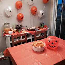 Halloween Family 'Mini-Party' - Halloween