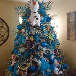 Disney's Frozen Inspired Christmas Tree - Disney's Frozen Inspired Christmas Tree