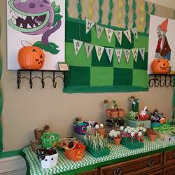Fletch's Garden Warfare Halloween Party  - Plants vs Zombies