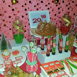 New Year in red,  green and gold - New Year's