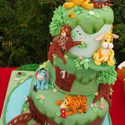 Winnie the Pooh Forest Party - Winnie the Pooh
