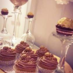 Golden Easter - "Luxurious Wellcoming Easter"