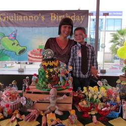 Giulianno's Plants vs Zombies Birthday  Party 5 - Plants vs Zombies