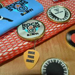 "Kid Rock Star" para Santi - Rockstars / Popstars