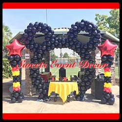Park Mickey Design by: Sweets Event Decor - Mickey Mouse