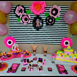 Barbielicious Nekisha - Barbie