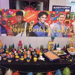 90's themed birthday - 1990's