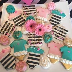 Shannon’s baby shower - Stripes and florals