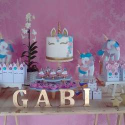 Gabi 11nd Magical Unicorn Party - Unicorns