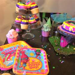 Adrienne's Trolltastic Birthday Bash - Trolls