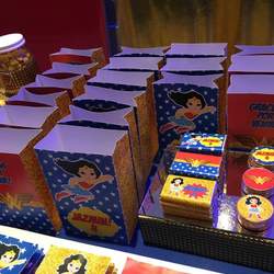 Wonder Woman birthday party - Wonder Woman