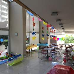 First year colorful birthday @tufiestagenial - Colours and paintors