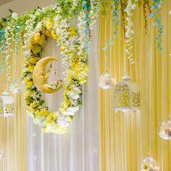 A trational plus modern touch baby shower - Flowers