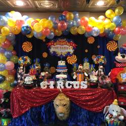 Disney circus extravaganza  - Circus / Carnival