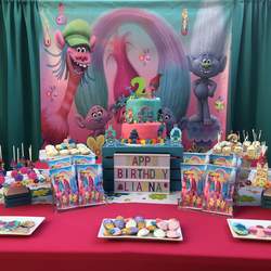 Liannas Trolls 2nd birthday party - Trolls