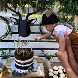 HEMI turns ONE - Black, white, raw