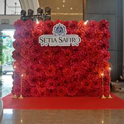 Spanish event - Red Roses Paper flowers backdrop