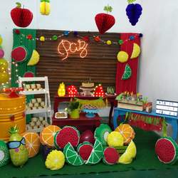 Paz's Fruti themed birthday party - Frutas Party