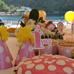 Duru's first birthday - pink and yellow