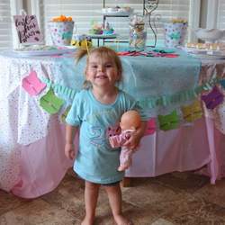 Ryleigh’s 2nd birthday - Kitty Cats!
