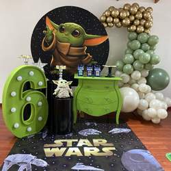 En una hermosa Galaxia  - “Baby Yoda”