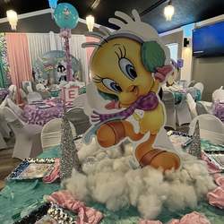 “ Looney Tunes Winter Wonderland” - Looney Tunes