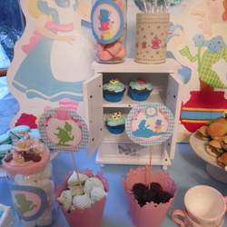Alice in Woderland - Alice in Wonderland