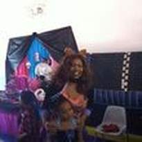 Gloria S